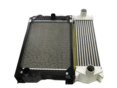 Radiator Perkins 2486F102: Front view